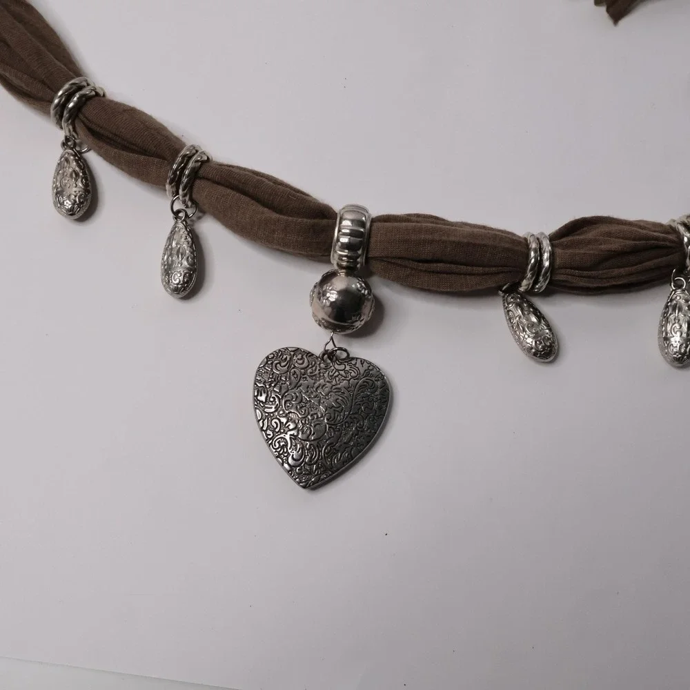 Brown Silk Blend Fringe Scarf Necklace Silver‎ Tone Heart Charms Boho Tassel